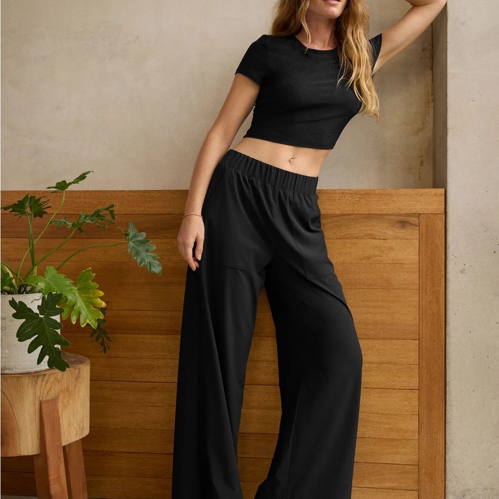 Beyond Yoga Easy Wide leg pant - Women's Black Wide-Leg Pants